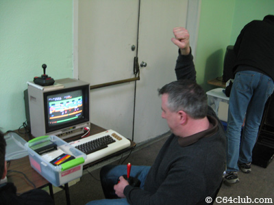 Chuck winning at Frogger VIC-20 - Commodore Computer Club