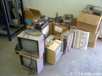 Piles Commodore Computer Stuff