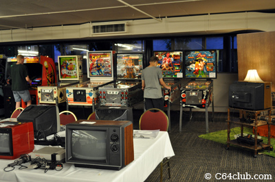 PRGE 2011: Freeplay arcade pinball machines - Commodore Computer Club